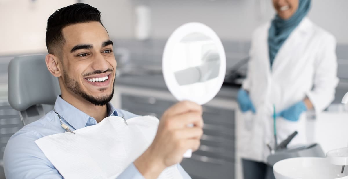Benefits of porcelain veneers