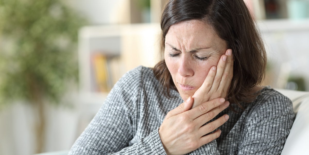 Signs of a cracked tooth