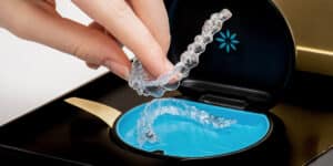 can invisalign fix crooked teeth